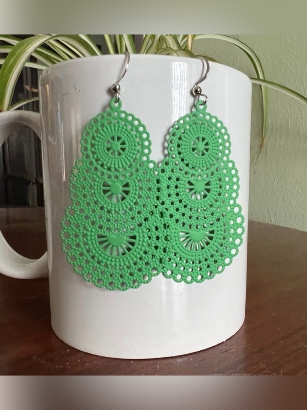 NWT Green Filigree Drop Earrings
